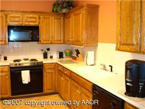 8000 River Road Amarillo, TX 79108 - Photo 4 of 12 Kitchen 1