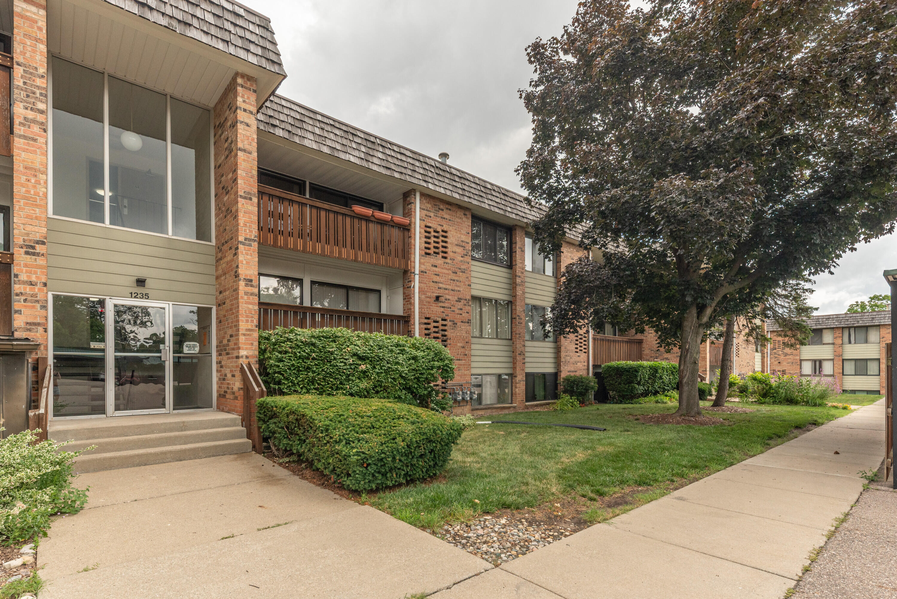 1235 South Maple Road, Unit 202 Ann Arbor, MI 48103 - Photo 4 of 41 003_31