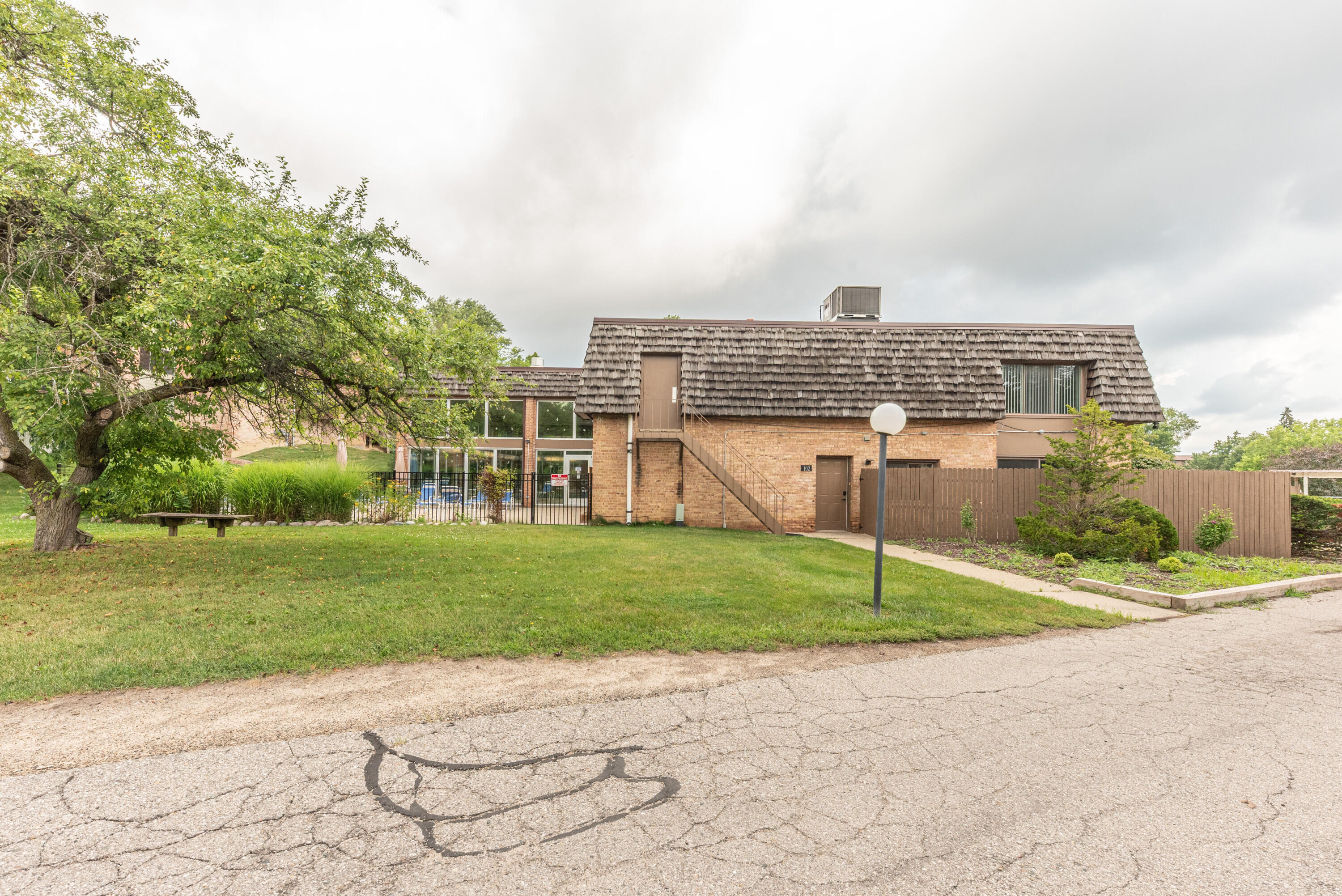 1235 South Maple Road, Unit 202 Ann Arbor, MI 48103 - Photo 8 of 41 007_33
