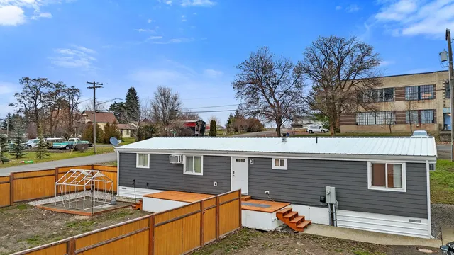 $299,000 | 365 North Pine Street, Spangle, WA 99031