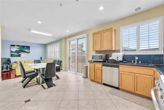 $779,900 | 7801 Sheridan Way, Fontana, CA 92336