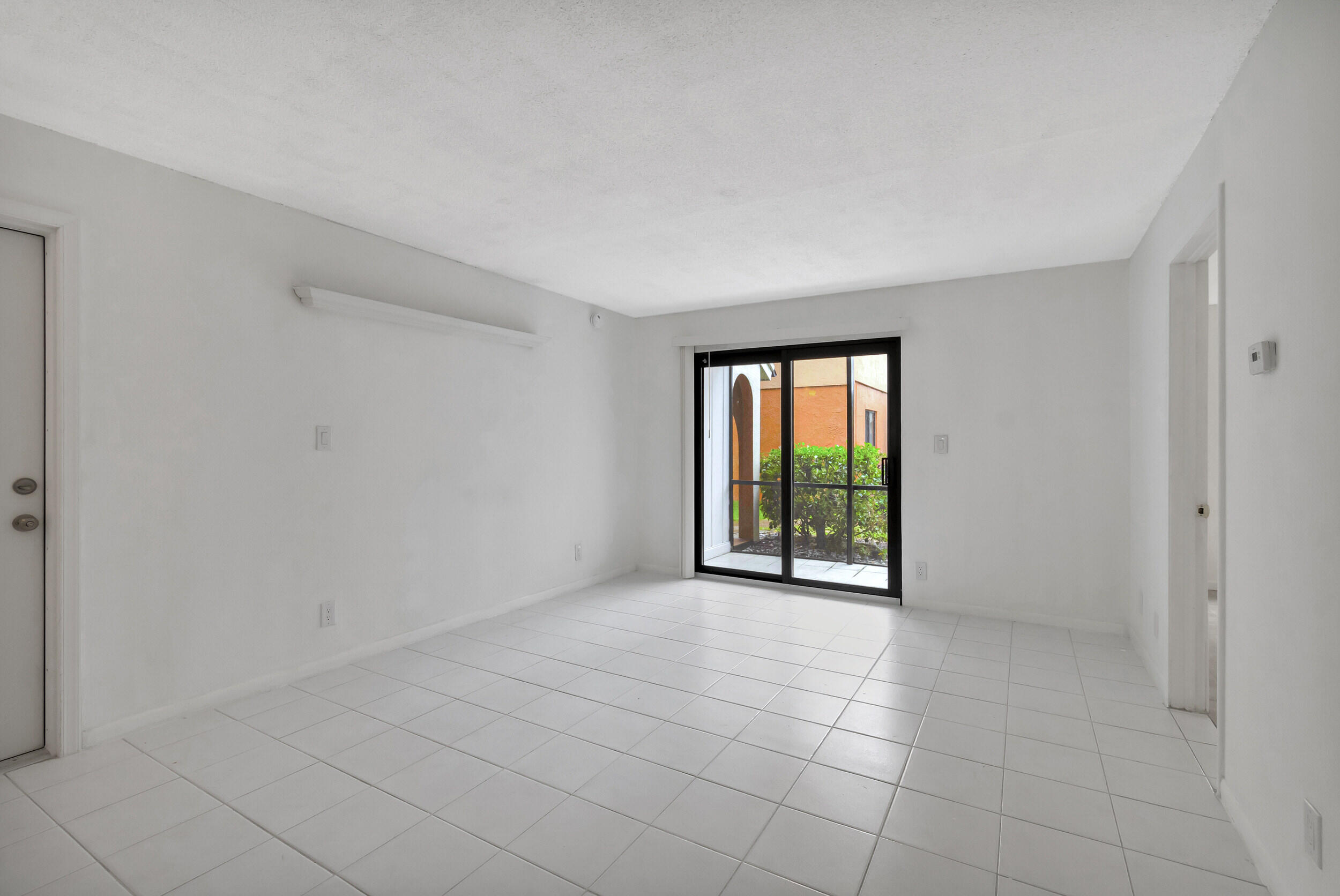50 Southeast 12th Street, Unit 165 Boca Raton, FL 33432 - Photo 9 of 36 Living Room