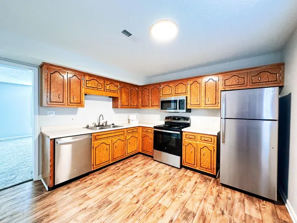$1,150 | 108 Ballygar Street, Unit E, Clarksville, TN 37043