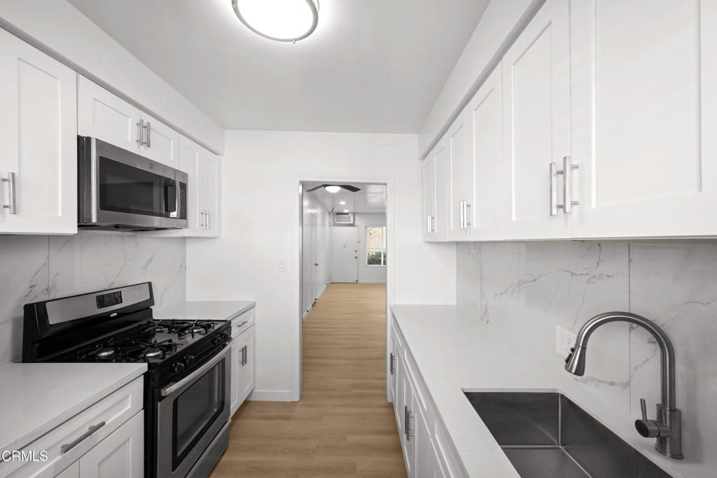 121 South Chester Avenue, Unit 6 Pasadena, CA 91106 - Photo 14 of 24 DSC_0633