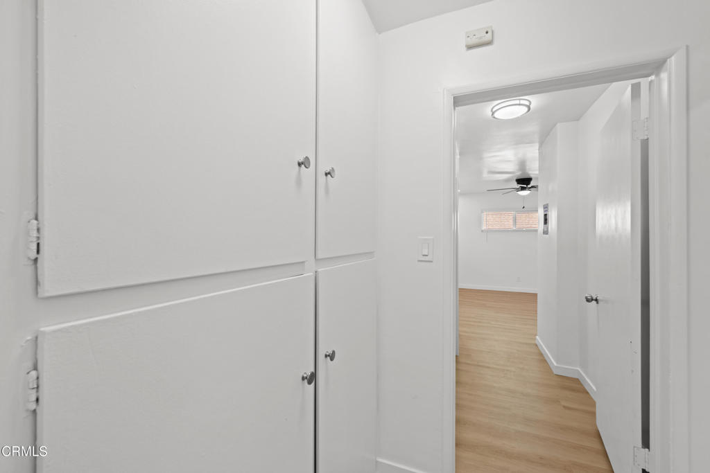 121 South Chester Avenue, Unit 6 Pasadena, CA 91106 - Photo 17 of 24 DSC_0641