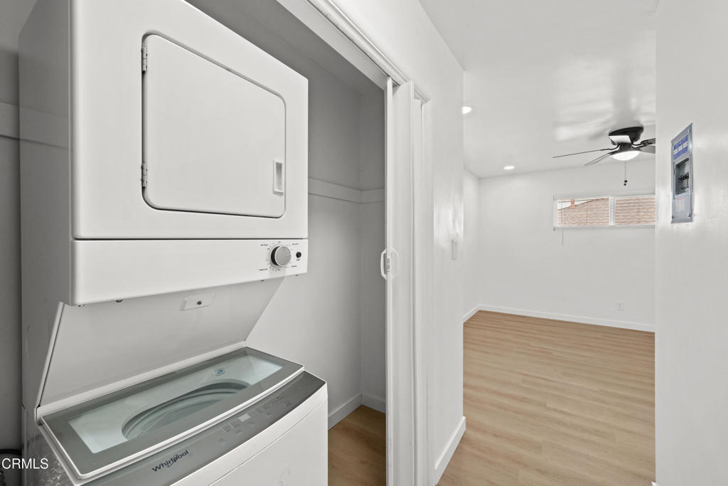 121 South Chester Avenue, Unit 6 Pasadena, CA 91106 - Photo 19 of 24 DSC_0645