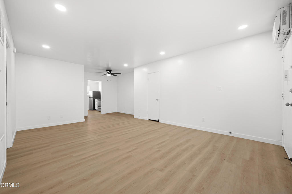 121 South Chester Avenue, Unit 6 Pasadena, CA 91106 - Photo 6 of 24 DSC_0617