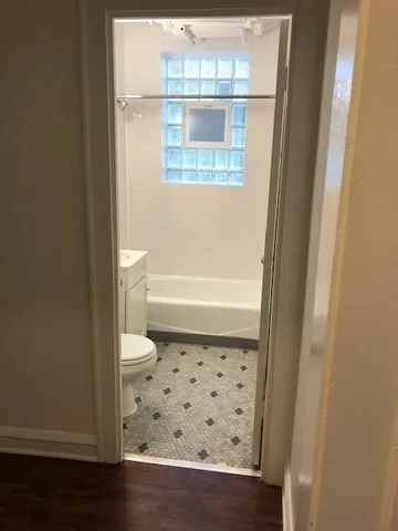 $950 | 3400 North Nagle Avenue, Unit 1N, Chicago, IL 60634