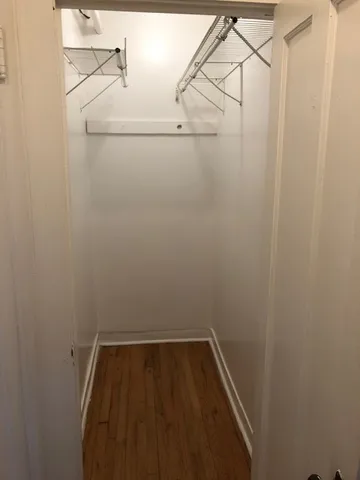 $950 | 3400 North Nagle Avenue, Unit 1N, Chicago, IL 60634