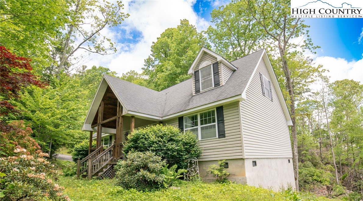 182 Henley Lane Newland, NC 28657 - Photo 2 of 28 a view of outdoor space and yard