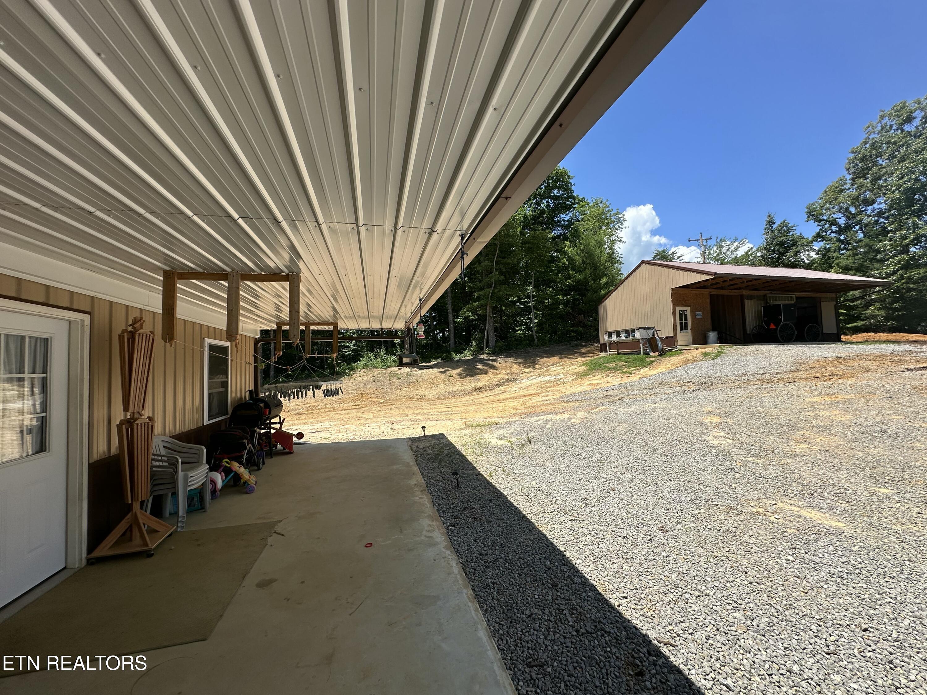 1561 Coon Hollow Road Deer Lodge, TN 37726 - Photo 5 of 48 IMG_2112