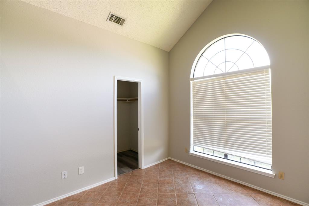 8809 Pheasant Run Drive Rowlett, TX 75089 - Photo 4 of 23