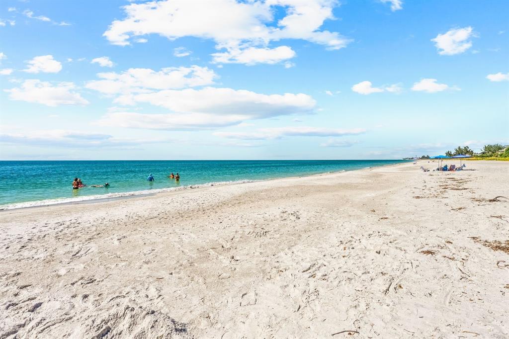 578 Companion Way Longboat Key, FL 34228 - Photo 11 of 70 a view of beach and ocean