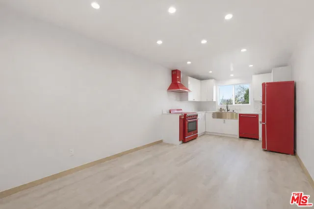 $1,500,000 | 17658 Martha Street, Encino, CA 91316