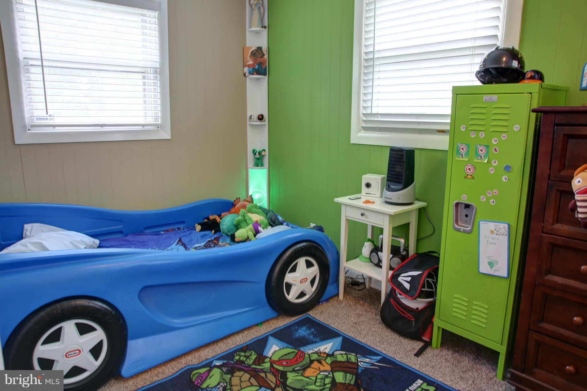505 Sunset Knoll Road Pasadena, MD 21122 - Photo 12 of 26 LOTS OF SPACE FOR TOYS IN EACH OF THE BEDROOMS.