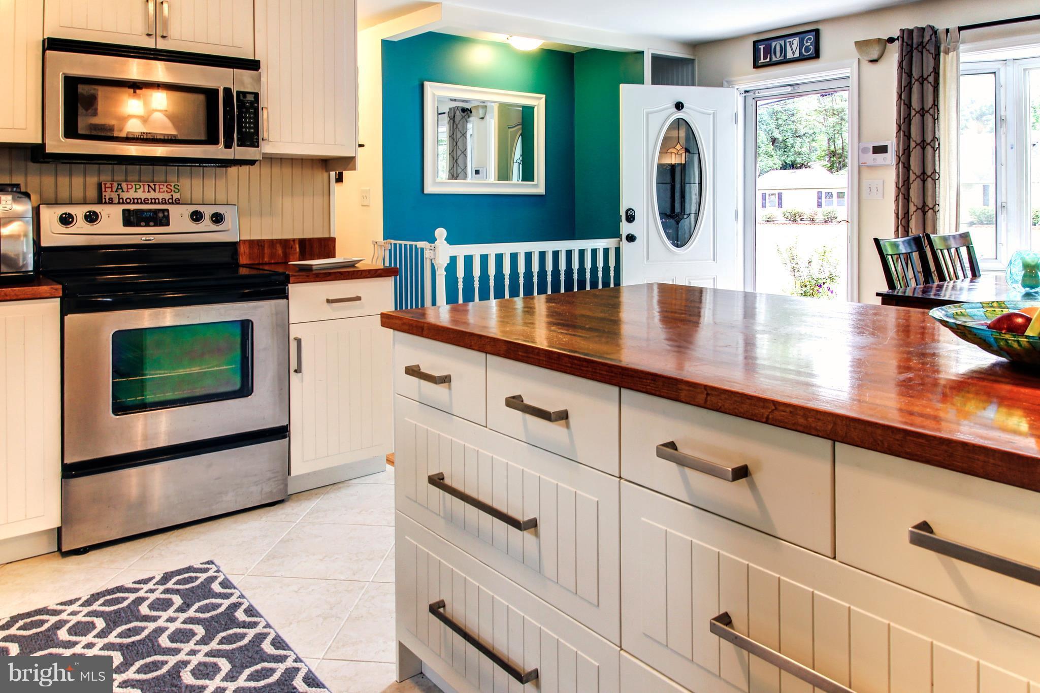 505 Sunset Knoll Road Pasadena, MD 21122 - Photo 6 of 26 STAINLESS STEEL APPLIANCES.