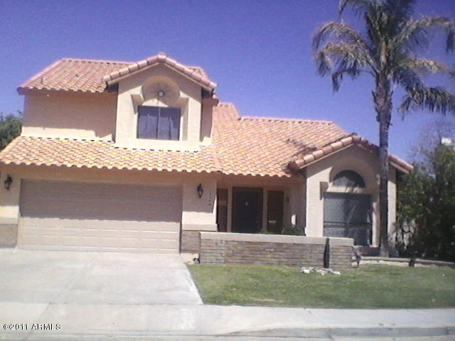 3506 E Rockledge Rd - Front