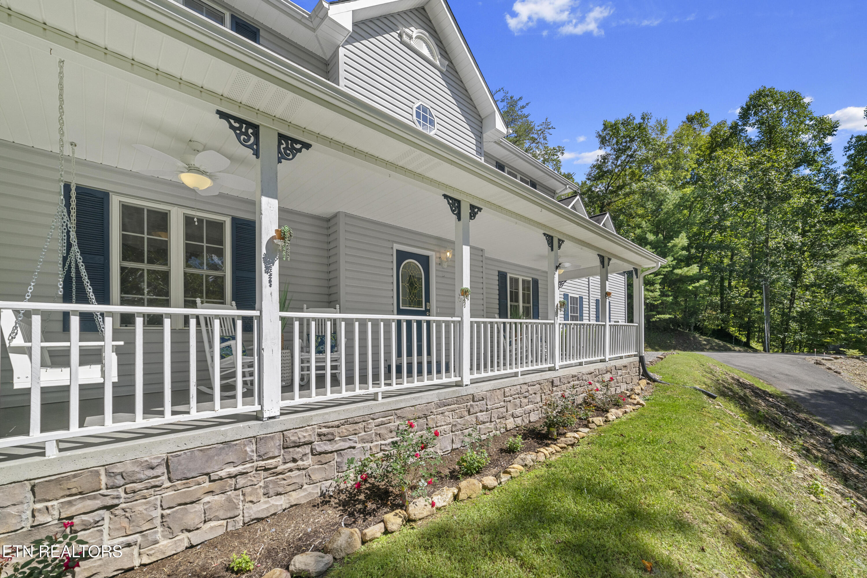 2673 South Clear Fork Road Sevierville, TN 37862 - Photo 3 of 44 3