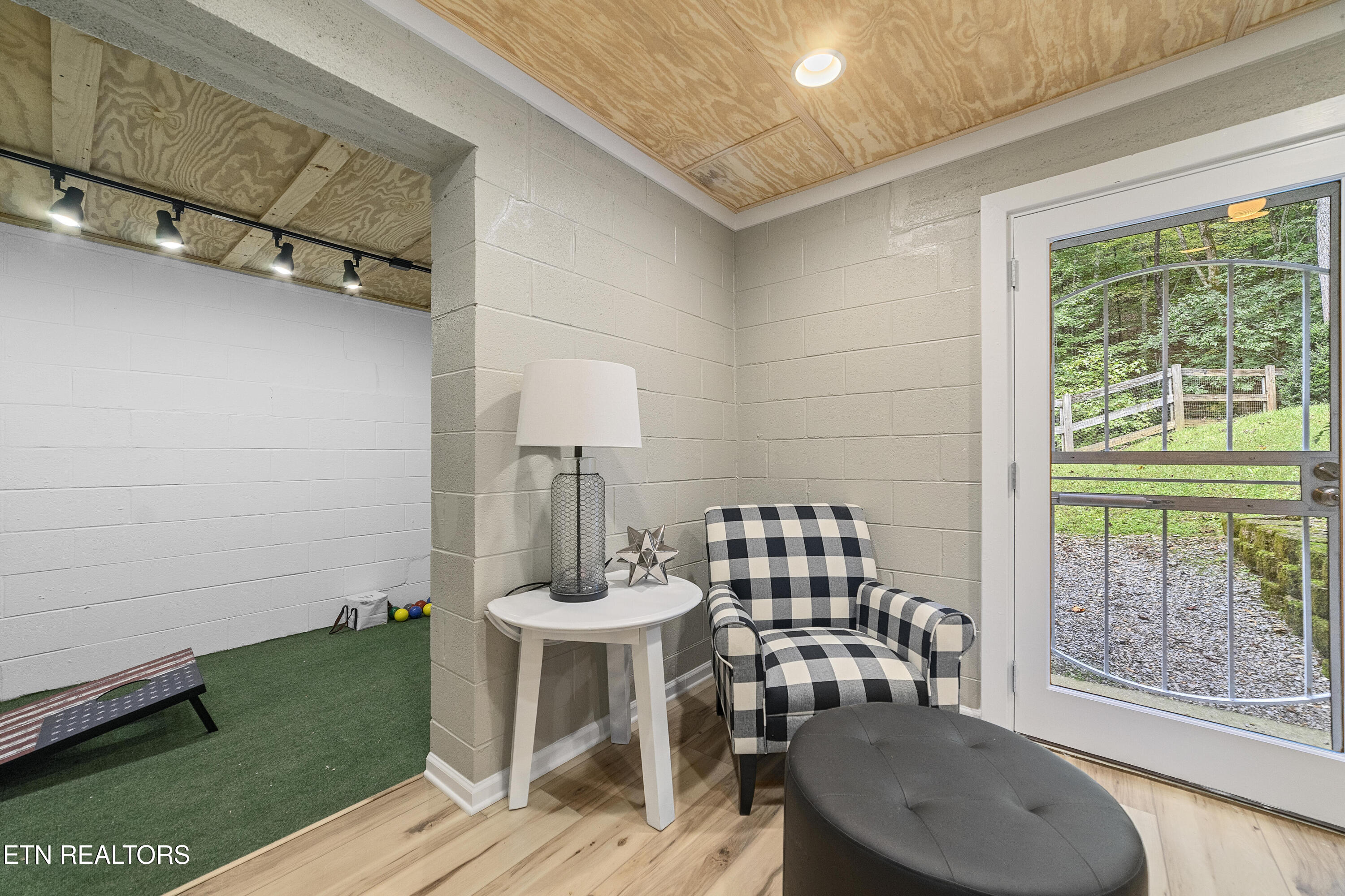 2673 South Clear Fork Road Sevierville, TN 37862 - Photo 6 of 44 6