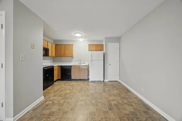 $895 | 241 Timber Ct Drive, Unit 4, Clarksville, TN 37043