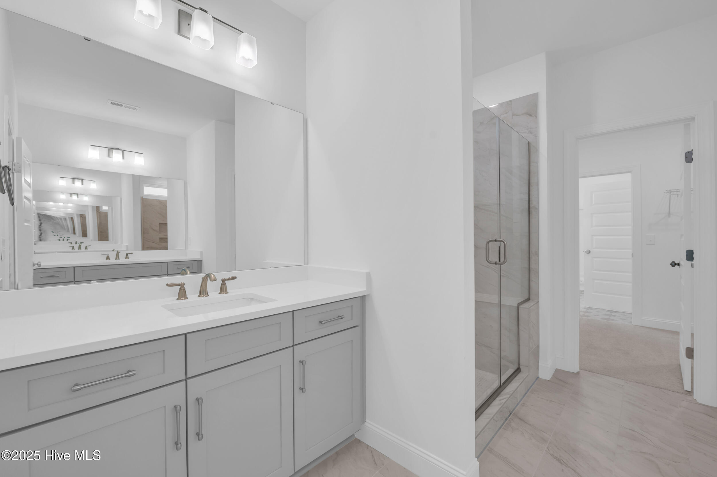 568 Sailor Sky Way, Unit 394 Hampstead, NC 28443 - Photo 14 of 36 similar home