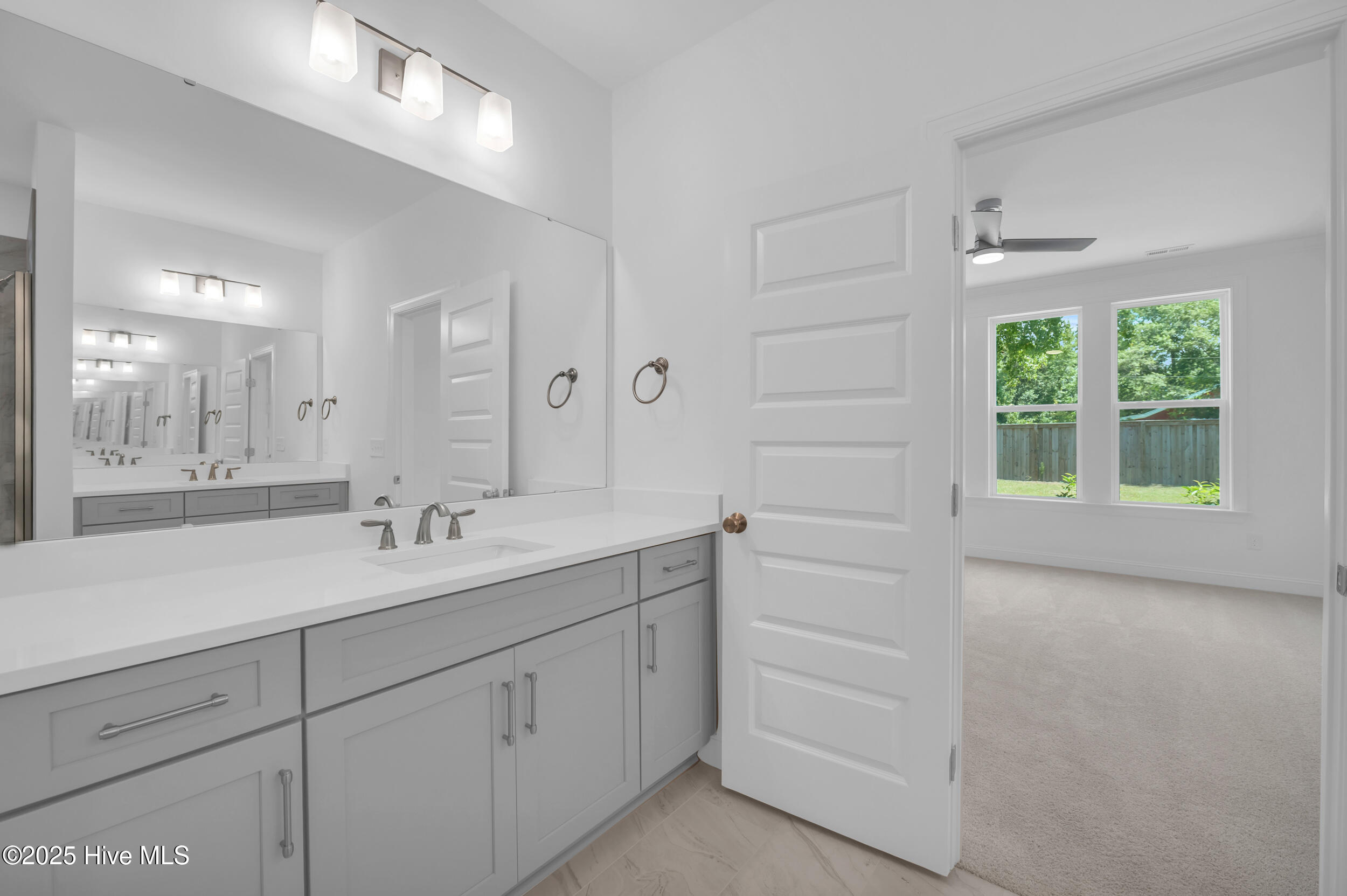 568 Sailor Sky Way, Unit 394 Hampstead, NC 28443 - Photo 15 of 36 similar home