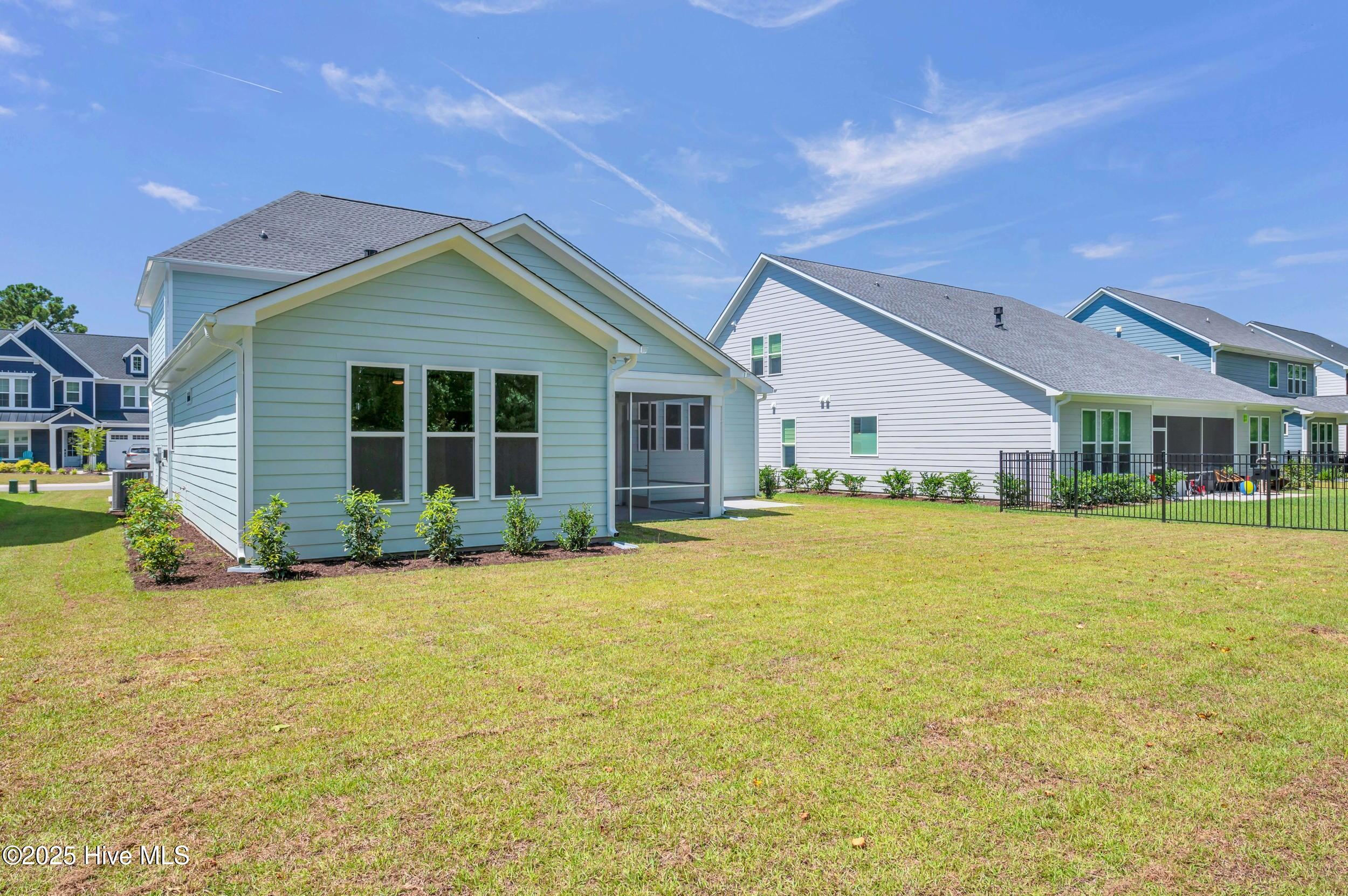 568 Sailor Sky Way, Unit 394 Hampstead, NC 28443 - Photo 22 of 36 similar home