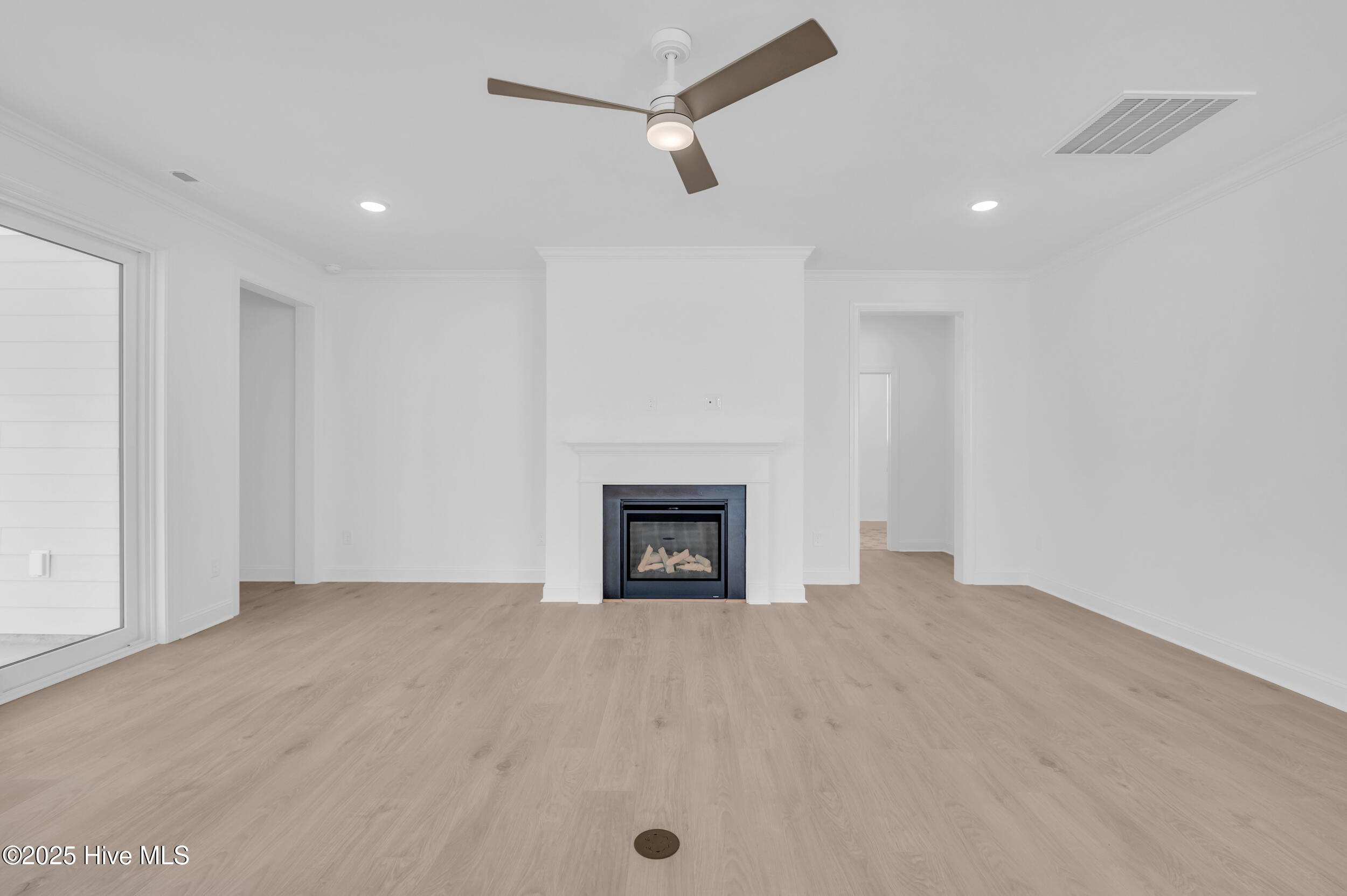 568 Sailor Sky Way, Unit 394 Hampstead, NC 28443 - Photo 8 of 36 similar home