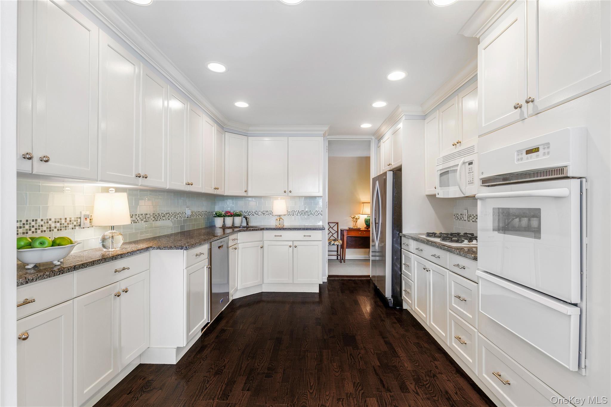 720 Milton Road, Unit SOUTH 3B Rye, NY 10580 - Photo 15 of 33 and lots of countertop prep space and storage.