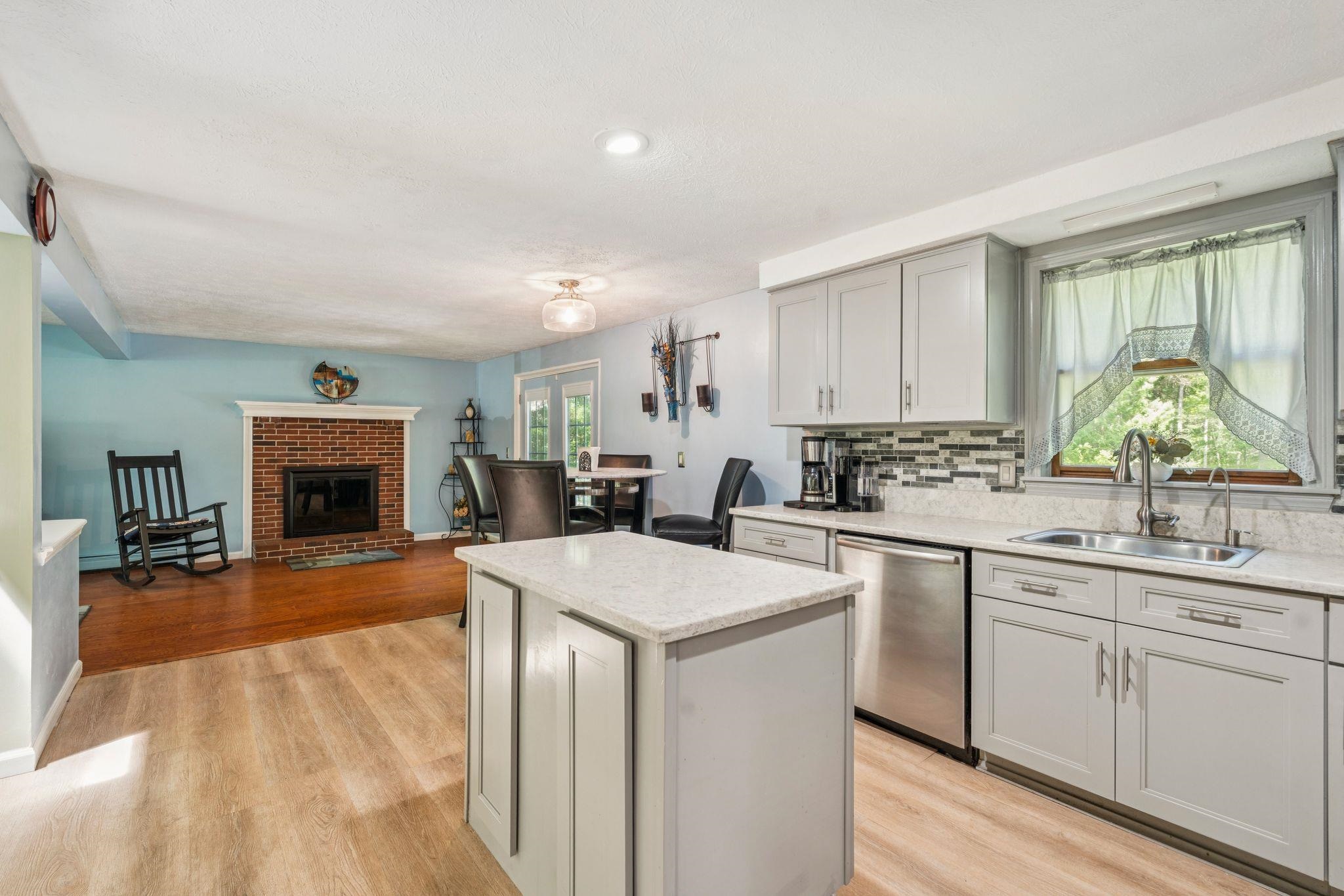 29 Wild Pasture Road Kensington, NH 03833 - Photo 6 of 32