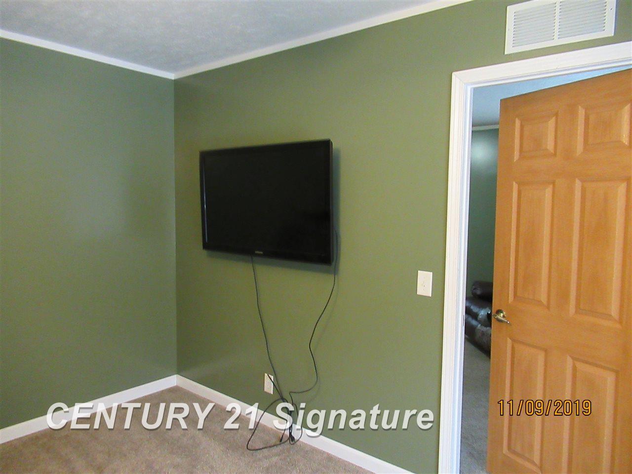 1296 Erskine Road Hemlock, MI 48626 - Photo 18 of 37 Gallery Image 18