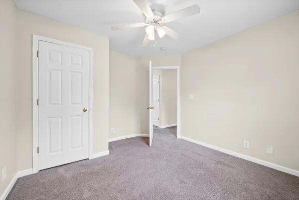 $895 | 942 Kingsbury Drive, Unit B, Clarksville, TN 37040