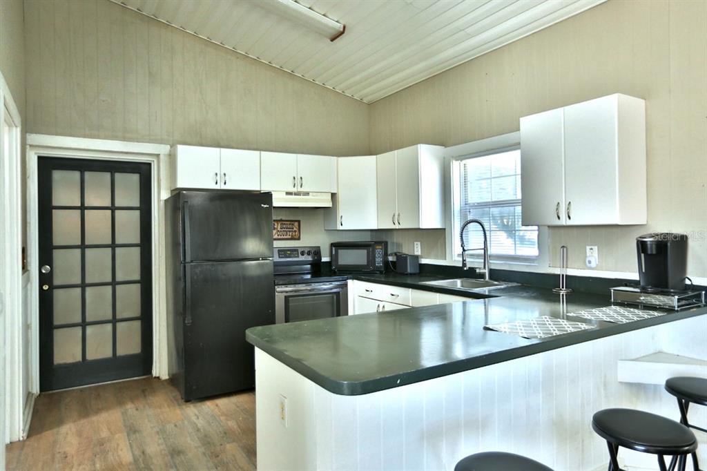2570 Southwest 100th Street Ocala, FL 34476 - Photo 16 of 23 Gallery Image 16