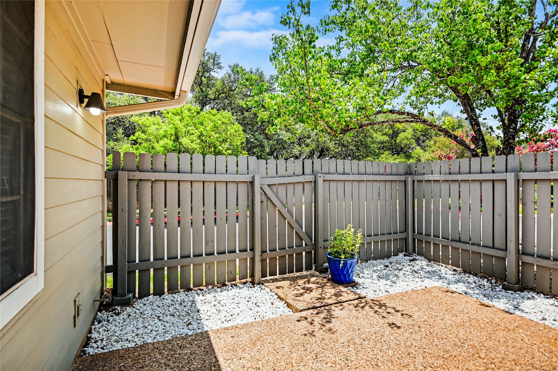6501 Brush Country Road, Unit 114 Austin, TX 78749 - Photo 12 of 20