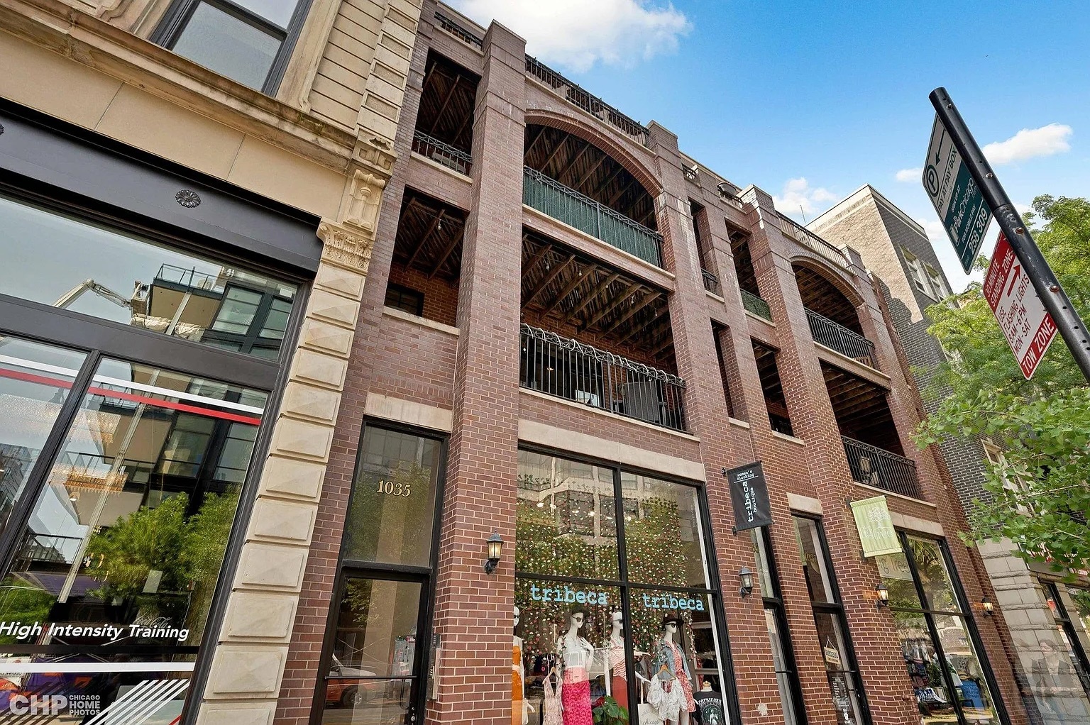 1035 West Madison Street, Unit 2 Chicago, IL 60607 - Photo 2 of 17 a view of a building