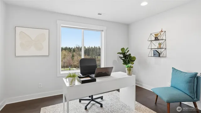 $925,000 | 19031 123rd Place Southeast, Renton, WA 98058