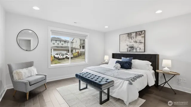 $925,000 | 19031 123rd Place Southeast, Renton, WA 98058