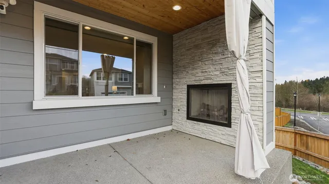 $925,000 | 19031 123rd Place Southeast, Renton, WA 98058