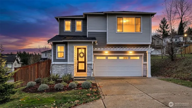 $925,000 | 19031 123rd Place Southeast, Renton, WA 98058