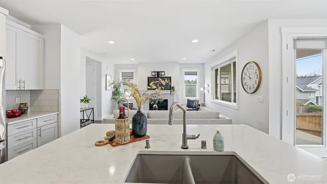 $925,000 | 19031 123rd Place Southeast, Renton, WA 98058