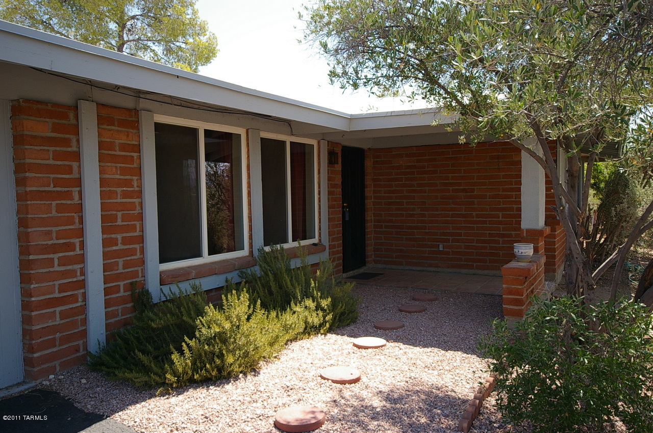 9121 East Indian Canyon Road Tucson, AZ 85749 - Photo 5 of 30
