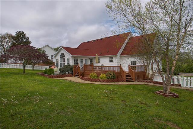 629 Peach Valley Road Gallatin, TN 37066 - Photo 19 of 20 Back view showing the deck.