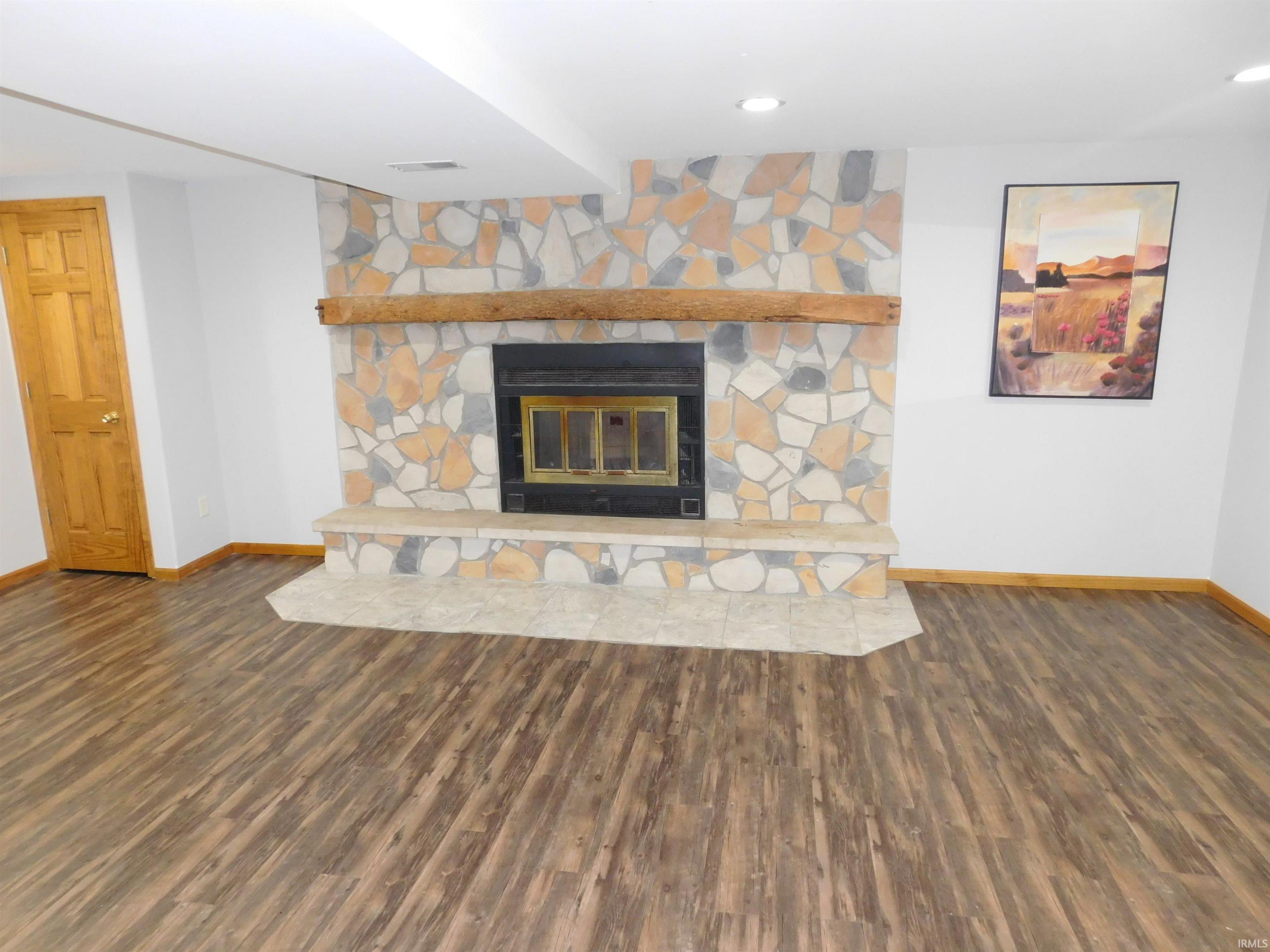 7531 West Crystal Lake Road Warsaw, IN 46580 - Photo 13 of 28