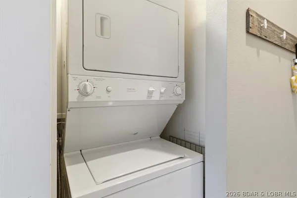 $420,000 | 626 Clearwater Drive, Unit 4H, Camdenton, MO 65020