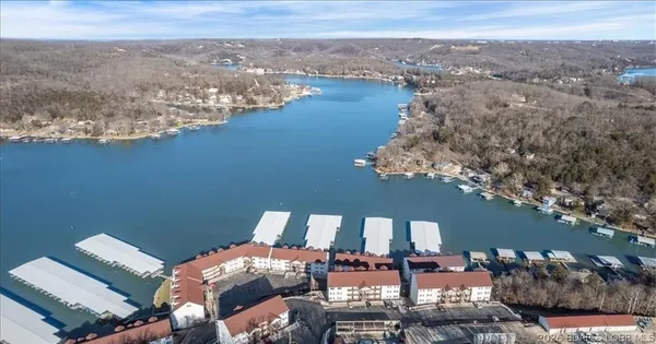$420,000 | 626 Clearwater Drive, Unit 4H, Camdenton, MO 65020
