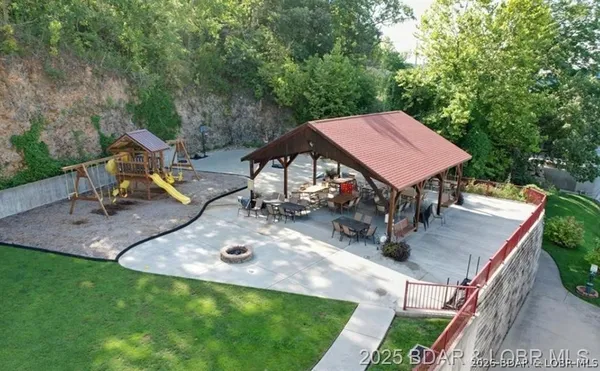 $420,000 | 626 Clearwater Drive, Unit 4H, Camdenton, MO 65020
