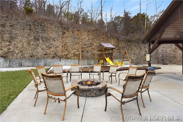 $420,000 | 626 Clearwater Drive, Unit 4H, Camdenton, MO 65020