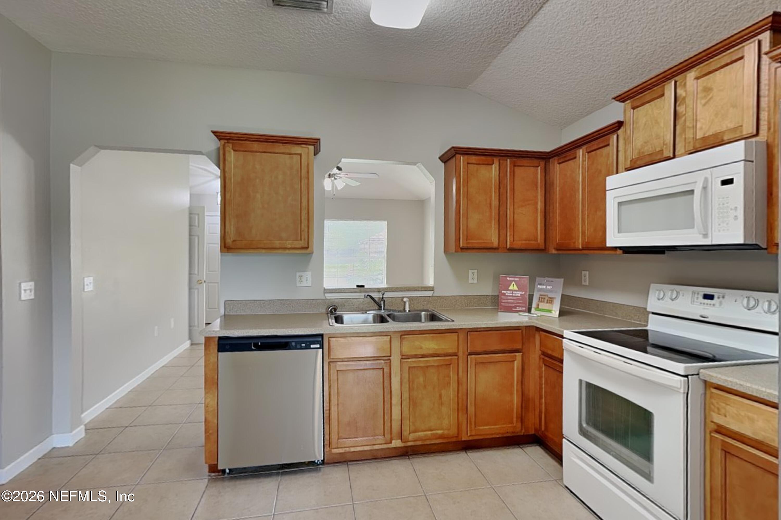 9183 Raptor Drive Jacksonville, FL 32221 - Photo 4 of 18 3_Image_6hVglXME0n