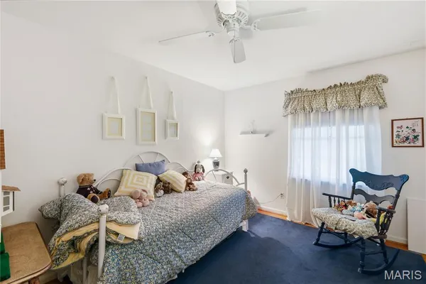 $590,000 | 421 Andover Lane, Ballwin, MO 63011