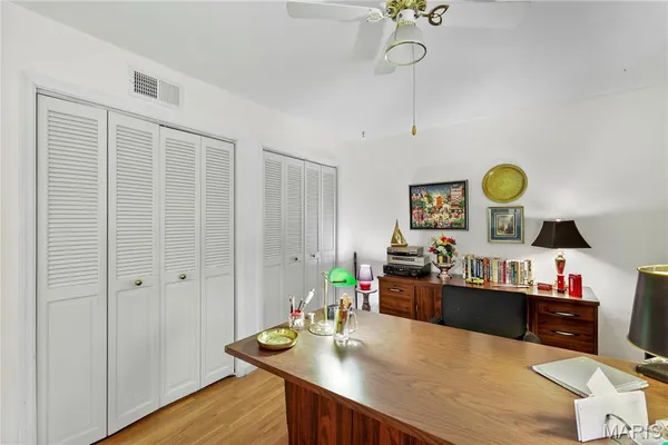 $590,000 | 421 Andover Lane, Ballwin, MO 63011